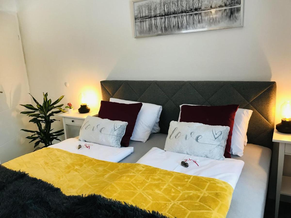 Apartment Mona'S Home Sankt Pankraz ภายนอก รูปภาพ